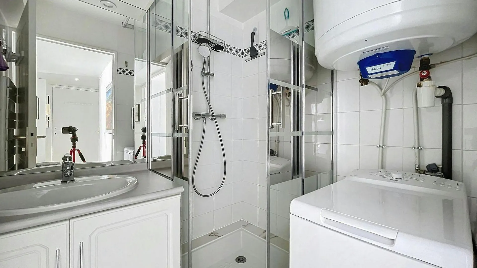 Apartment Port Azur - 4 Couchages - 1 Chambre - Piscine Golfe-Juan
