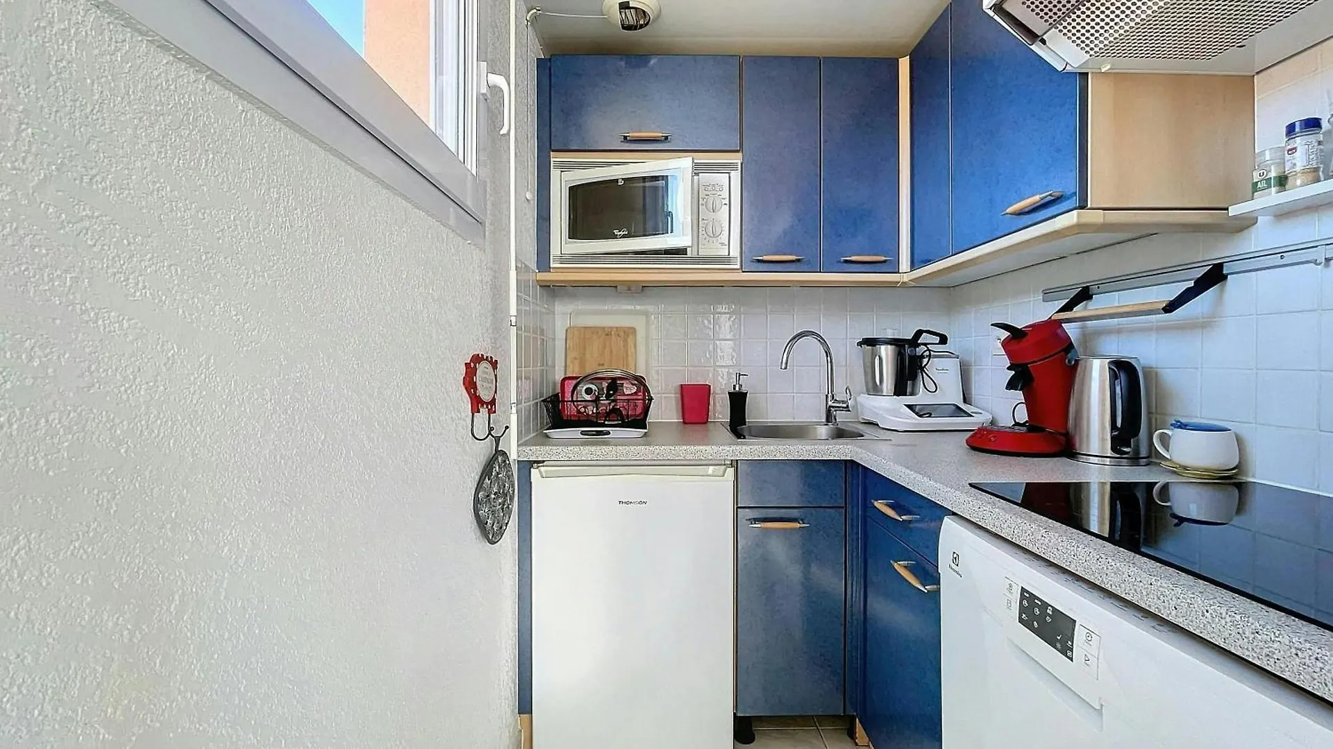 Apartment Port Azur - 4 Couchages - 1 Chambre - Piscine Golfe-Juan