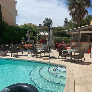 Restaurant De La Mer Hotel